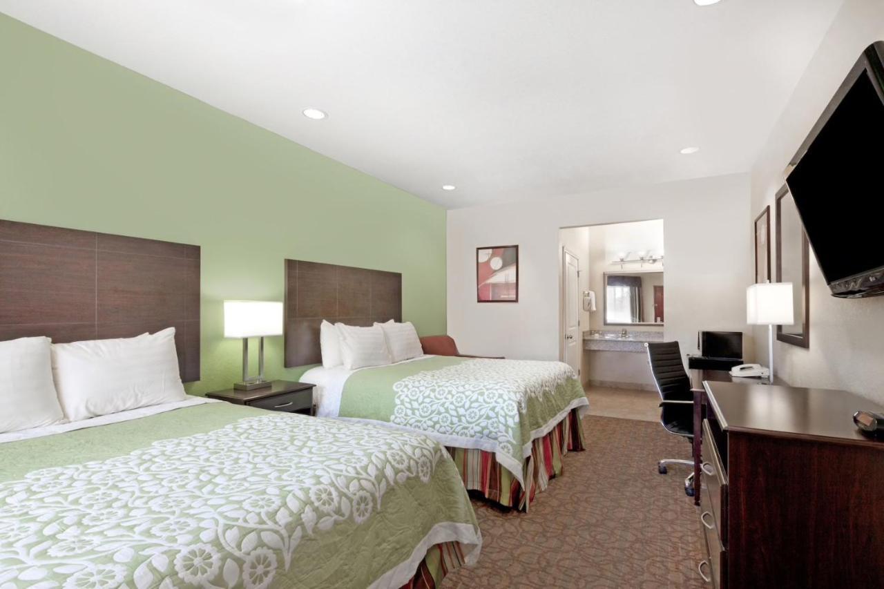 Lone Star Inn Kenedy Екстер'єр фото